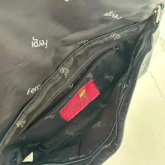 Fergi black leather crossbody purse bag excellent condition boho bohemian - Picture 4 of 9